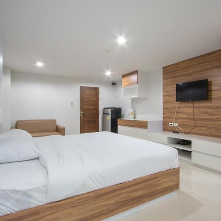 Aparthotel The Seasons Pathum Thani Esterno foto