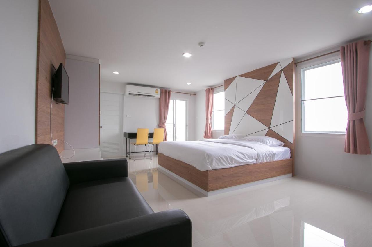 Aparthotel The Seasons Pathum Thani Esterno foto