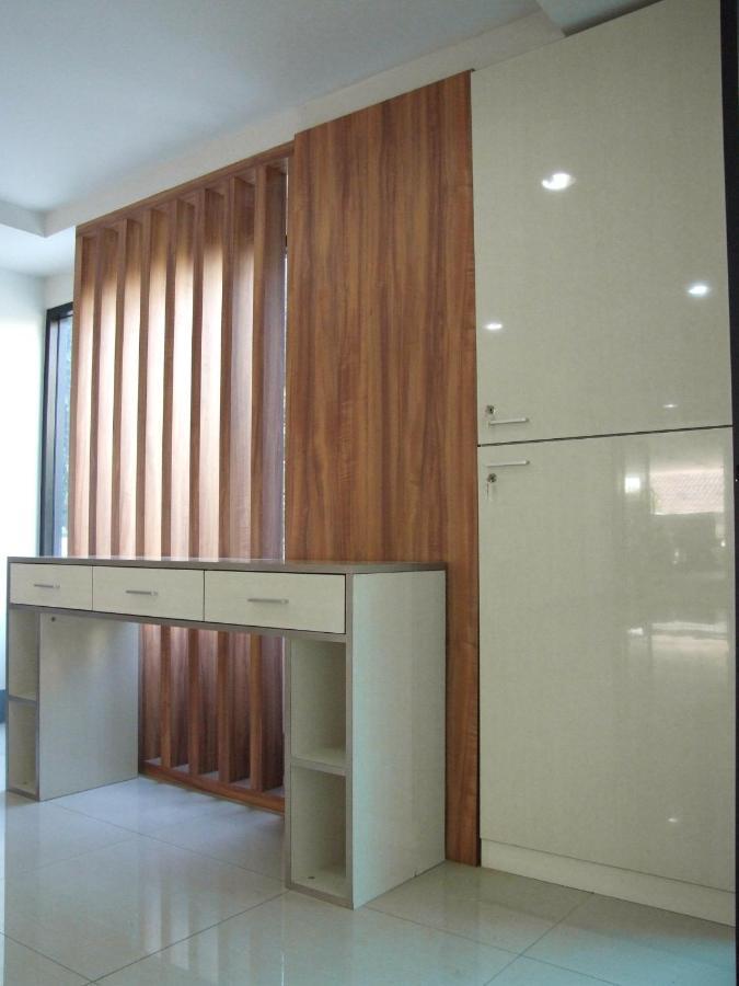 Aparthotel The Seasons Pathum Thani Esterno foto