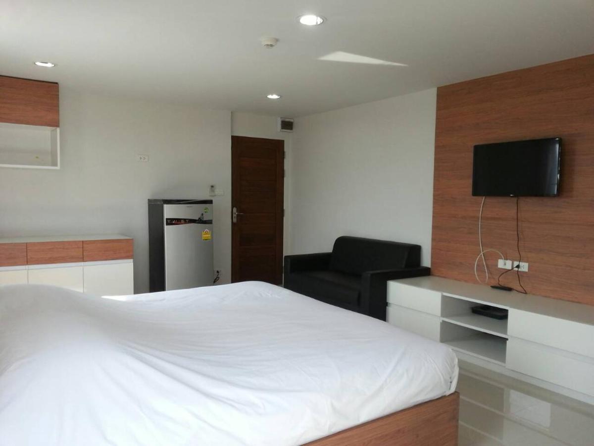 Aparthotel The Seasons Pathum Thani Esterno foto