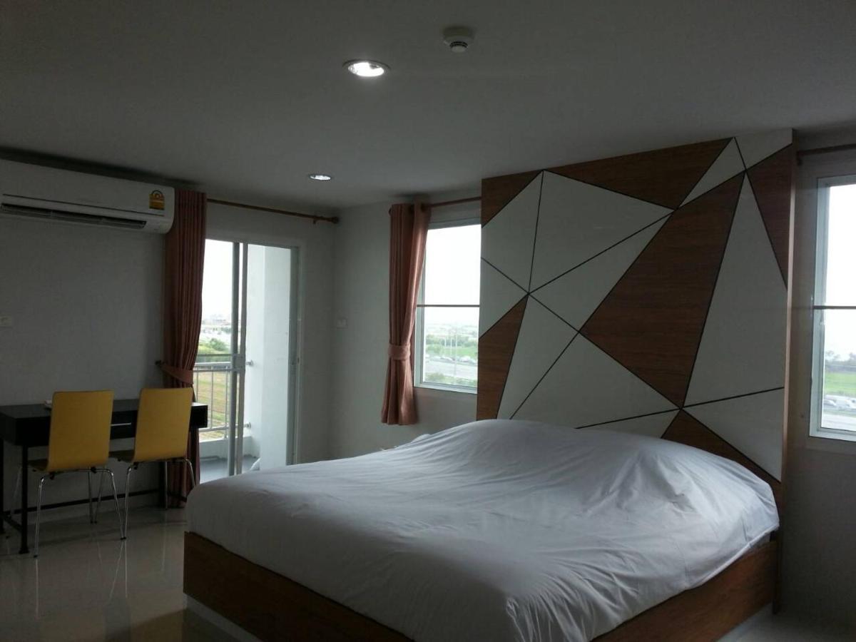 Aparthotel The Seasons Pathum Thani Esterno foto
