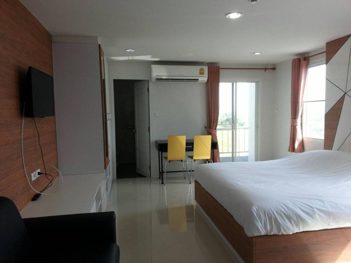 Aparthotel The Seasons Pathum Thani Esterno foto
